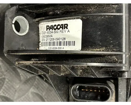 KENWORTH T880 Accelerator Parts