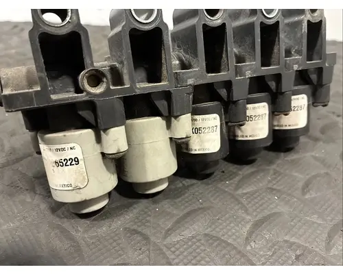 KENWORTH T880 Air Brake Components