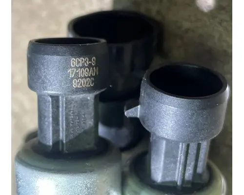 KENWORTH T880 Air Brake Dash Valve