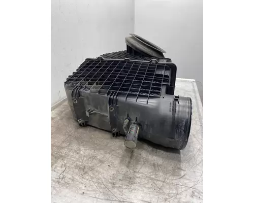 KENWORTH T880 Air Cleaner
