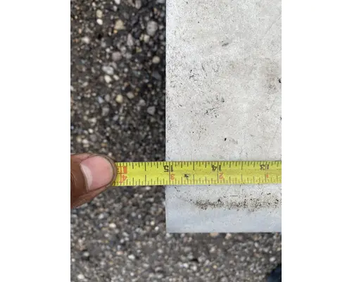 KENWORTH T880 Battery Box