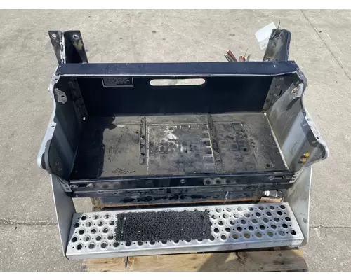 KENWORTH T880 Battery Box