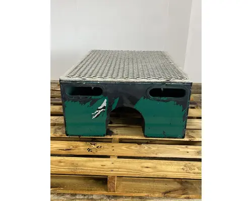 KENWORTH T880 Battery Box