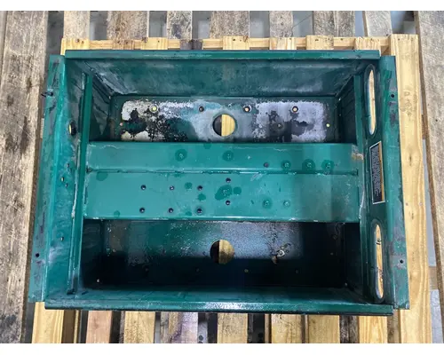KENWORTH T880 Battery Box