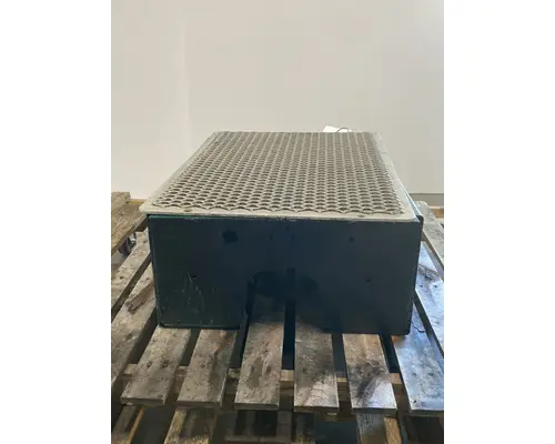 KENWORTH T880 Battery Box