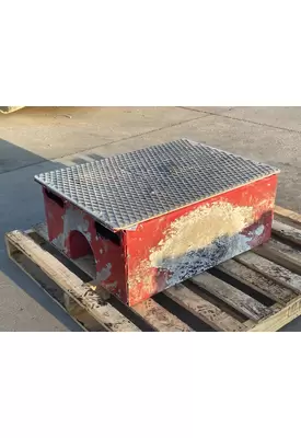 KENWORTH T880 Battery Box