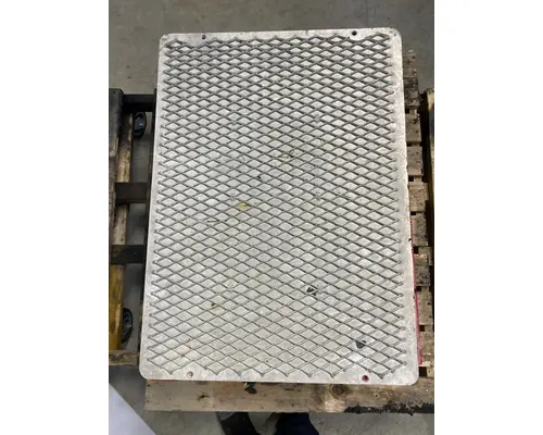 KENWORTH T880 Battery Box