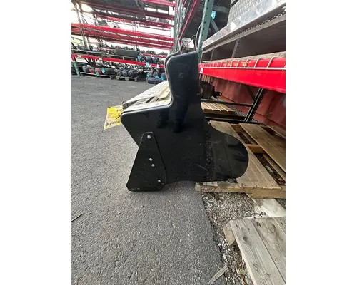 KENWORTH T880 Battery Box