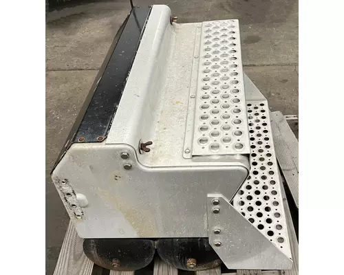 KENWORTH T880 Battery Box