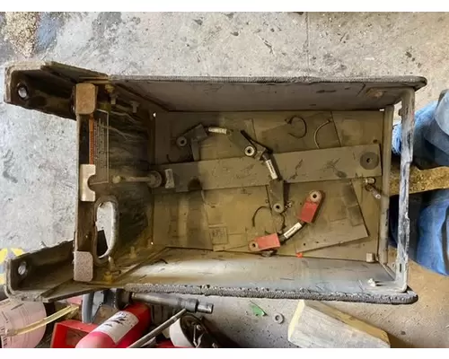 KENWORTH T880 Battery Box