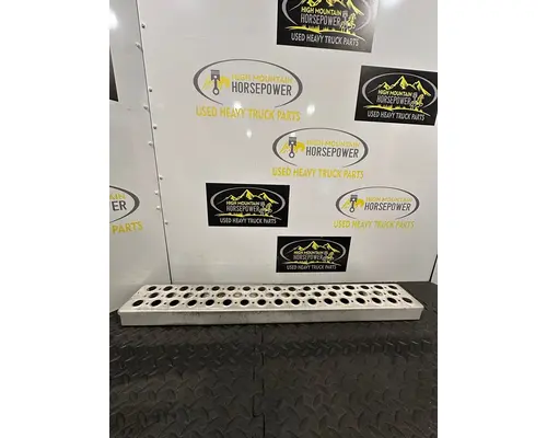 KENWORTH T880 Body Parts, Misc.