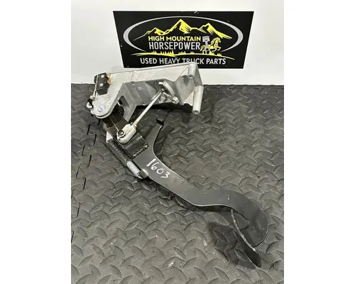 KENWORTH T880 Brake  Clutch Pedal Box