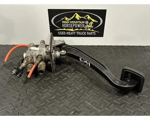 KENWORTH T880 Brake Parts, Misc. Rear