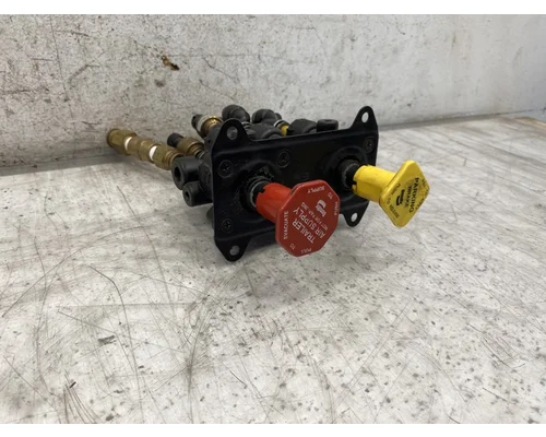 KENWORTH T880 Brake Proportioning Valve