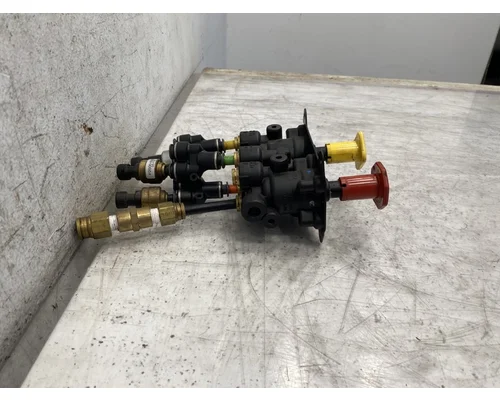 KENWORTH T880 Brake Proportioning Valve