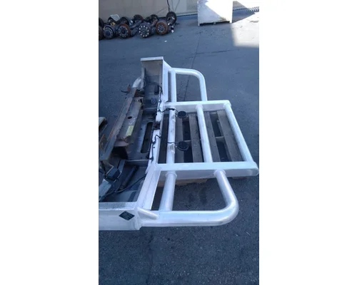 KENWORTH T880 Bumper Assembly, Front