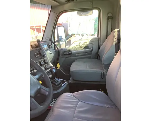 KENWORTH T880 CAB ASSEMBLY