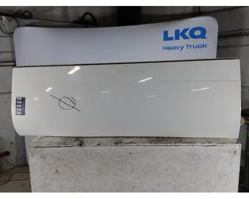 KENWORTH T880 CAB EXTENSION