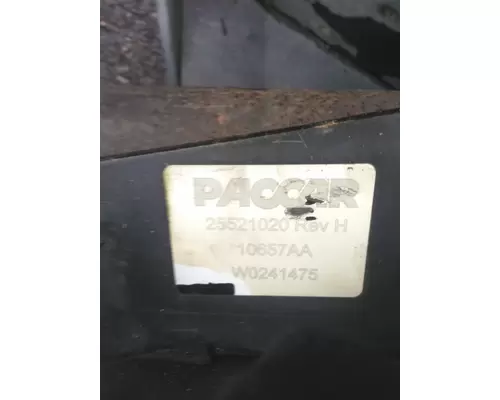 KENWORTH T880 CAB MOUNT,BRACKET