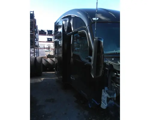 KENWORTH T880 CAB