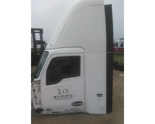 KENWORTH T880 CAB