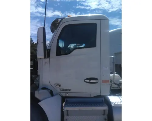 KENWORTH T880 CAB