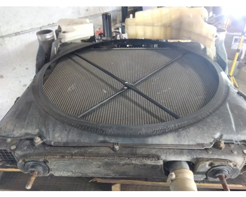 KENWORTH T880 COOLING ASSEMBLY (RAD, COND, ATAAC)
