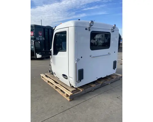 KENWORTH T880 Cab