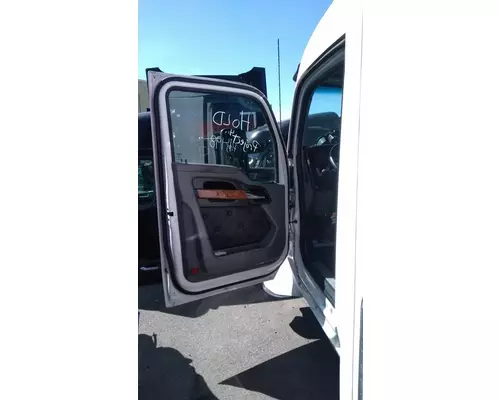 KENWORTH T880 Cab