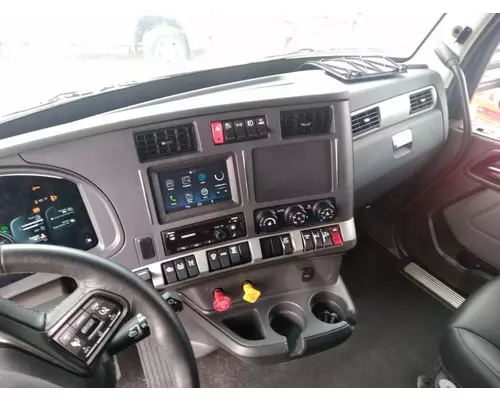 KENWORTH T880 Cab