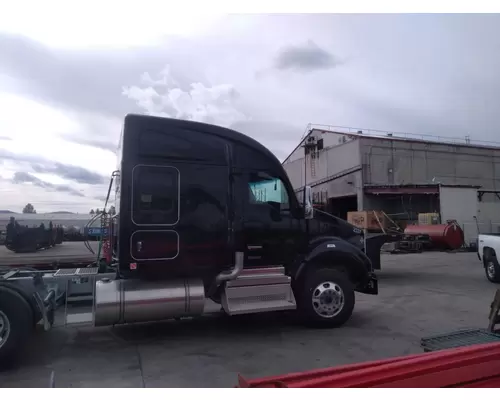 KENWORTH T880 Cab