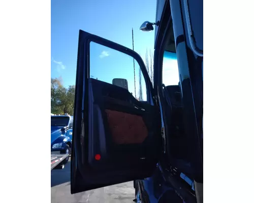 KENWORTH T880 Cab