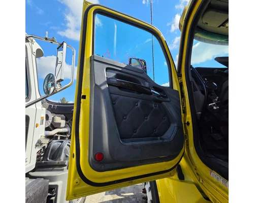 KENWORTH T880 Cab