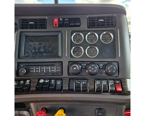 KENWORTH T880 Cab