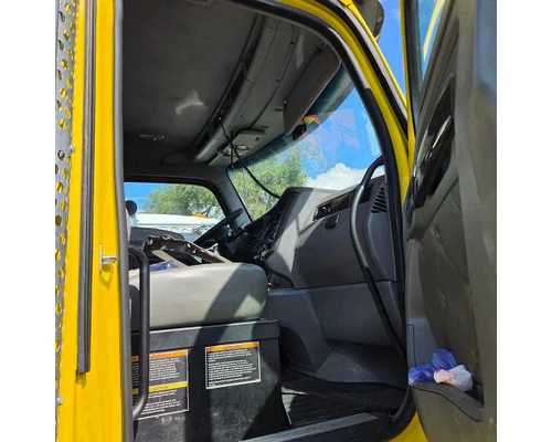 KENWORTH T880 Cab
