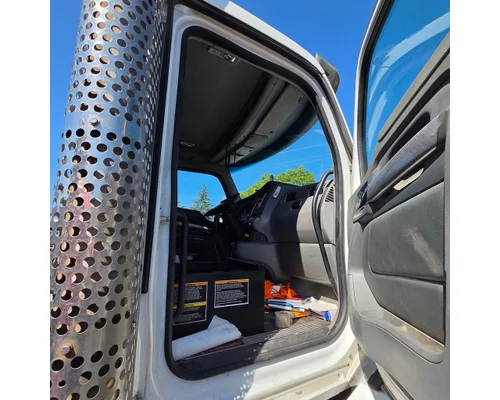 KENWORTH T880 Cab
