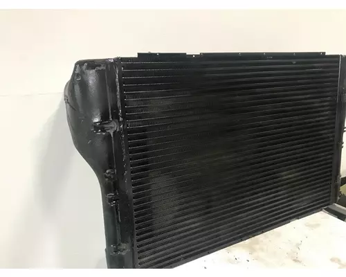 KENWORTH T880 Charge Air Cooler (ATAAC)