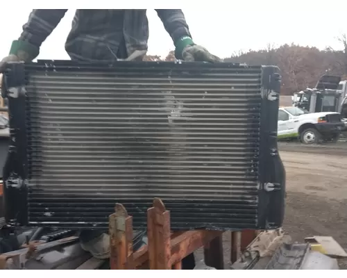 KENWORTH T880 Charge Air Cooler (ATAAC)