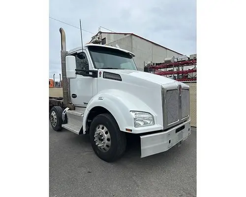 KENWORTH T880 Complete Vehicle