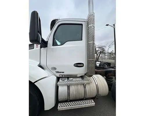 KENWORTH T880 Complete Vehicle