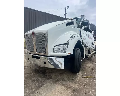 KENWORTH T880 Complete Vehicle