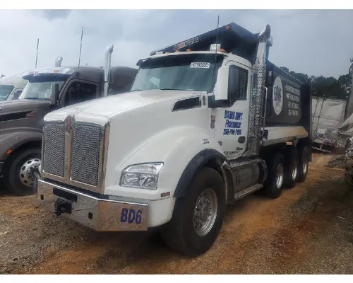 KENWORTH T880 Complete Vehicle