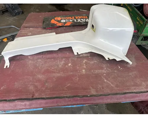 KENWORTH T880 Cowl