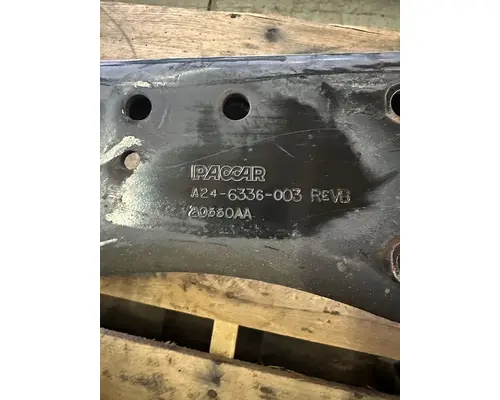 KENWORTH T880 Crossmember