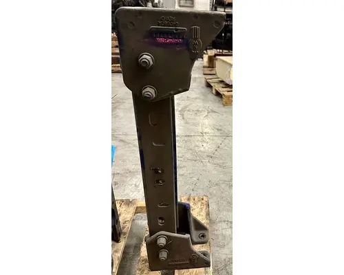 KENWORTH T880 Crossmember