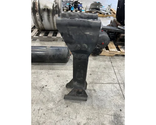 KENWORTH T880 Crossmember