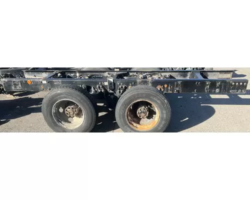 KENWORTH T880 Cutoff Assembly(Housing & Suspension only)