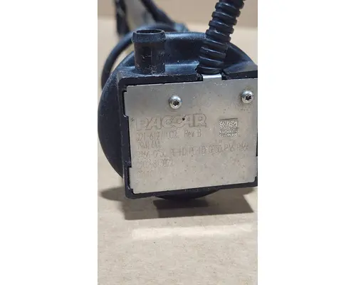 KENWORTH T880 DEF Level Sensor