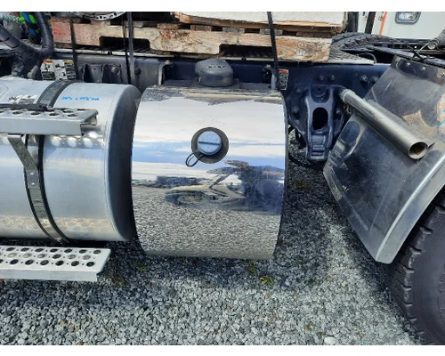 KENWORTH T880 DEF TANK