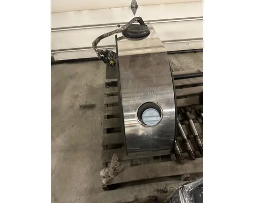 KENWORTH T880 DEF Tank